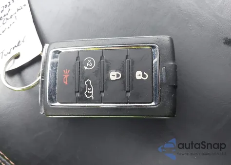 2023 Jeep Grand Cherokee 4Xe Summit Reserve z USA, uszkodzony, nr VIN 1C4RJYE64P8904140